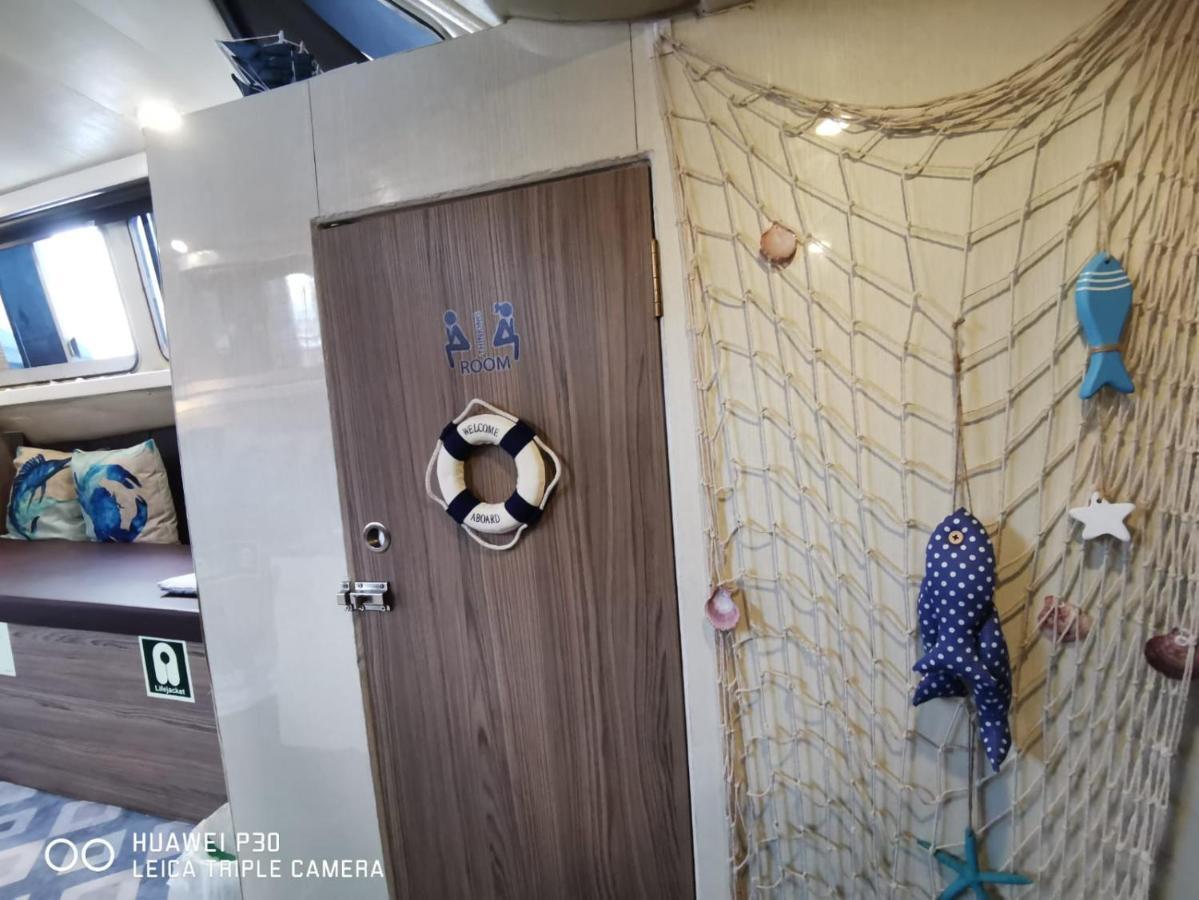 Sweet Elegant Boat Home @ Marina Waterfront سنغافورة المظهر الخارجي الصورة